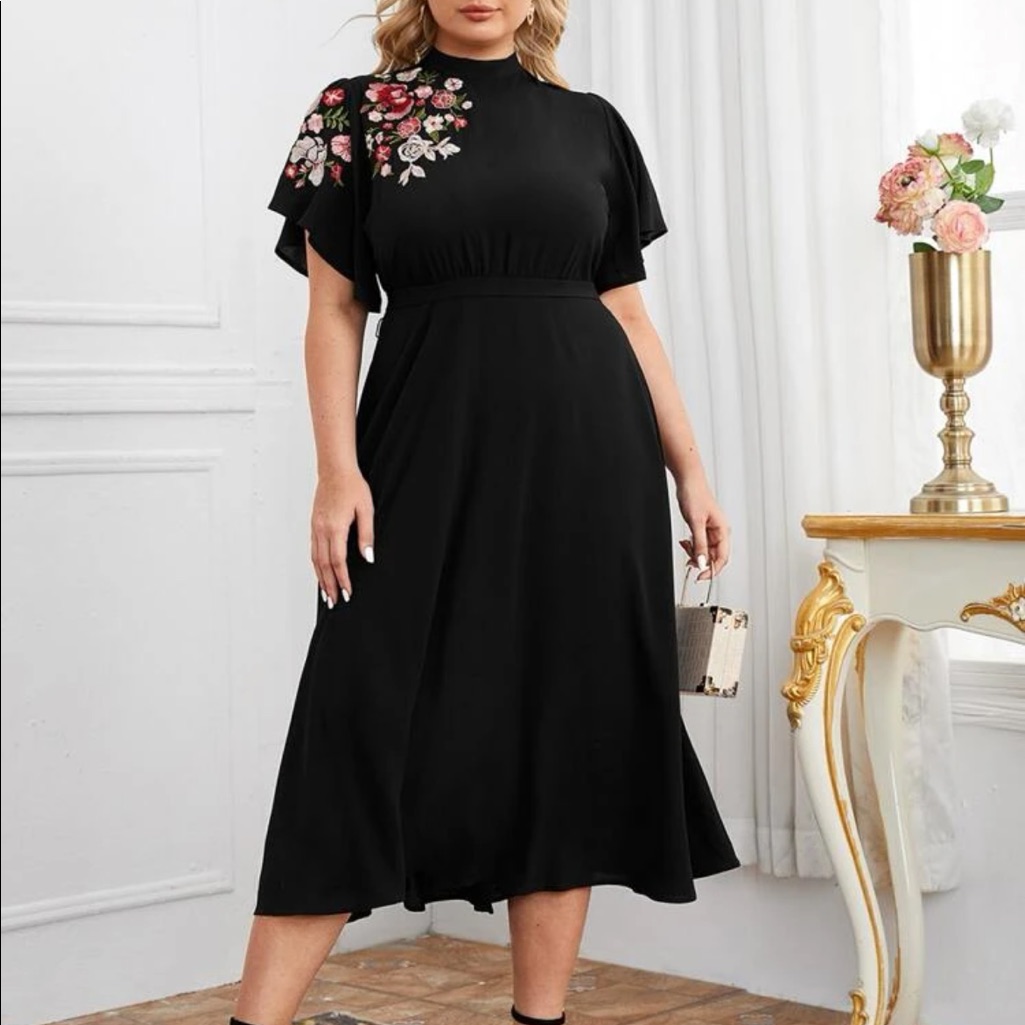 Black Plus Size Ruffle Sleeves Embroidered Belted Dress